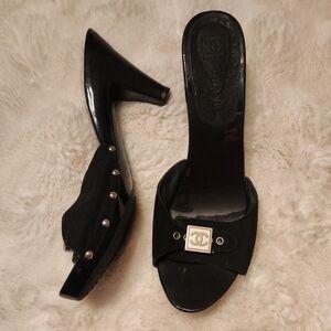 SOLD!  CHANEL Black Suede Heels with Silver Accents EU Size 40, US 10